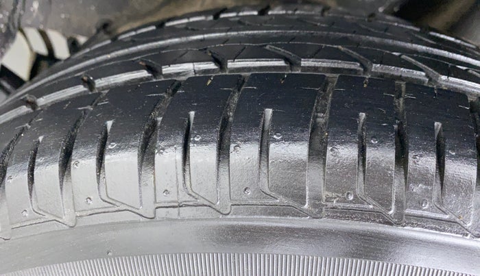 2017 Toyota Etios GX, Petrol, Manual, 25,915 km, Left Rear Tyre Tread