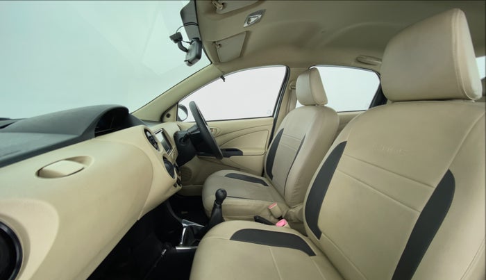 2017 Toyota Etios GX, Petrol, Manual, 25,915 km, Right Side Front Door Cabin