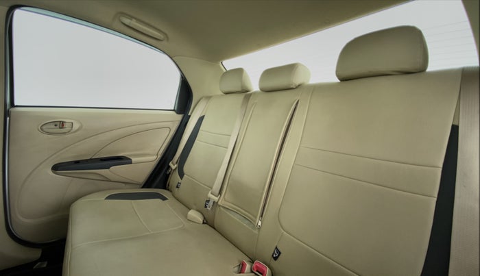 2017 Toyota Etios GX, Petrol, Manual, 25,915 km, Right Side Rear Door Cabin