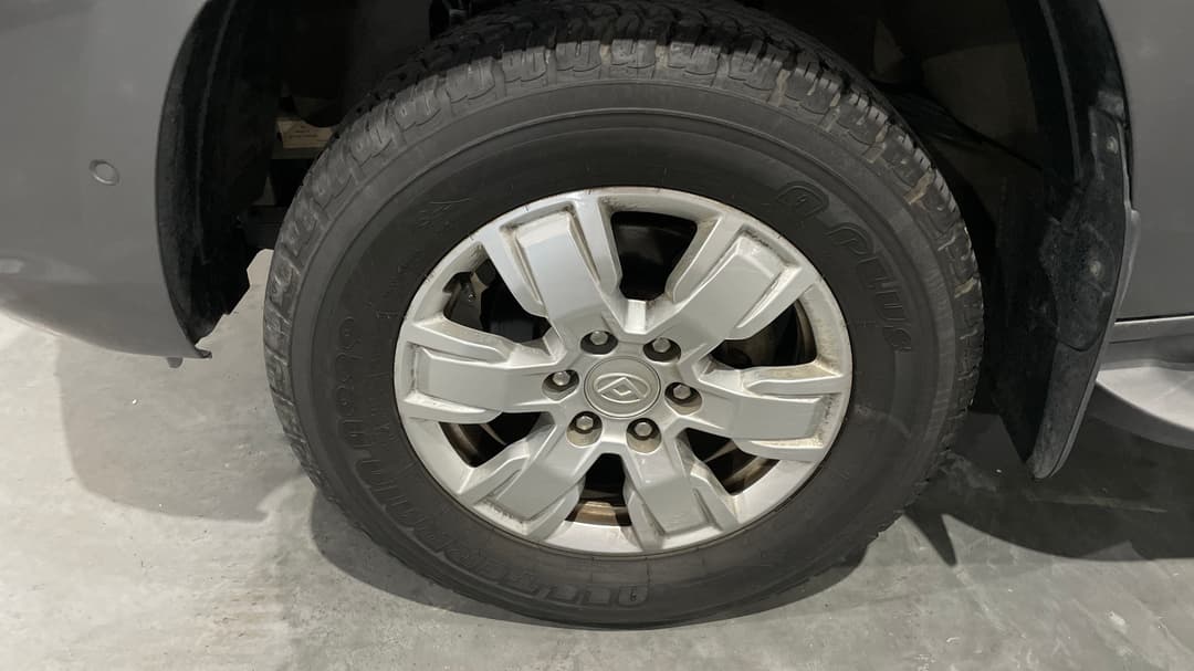 2020 LDV T60 Pro (4x4), Automatic, 82242 km, Left Front Wheel