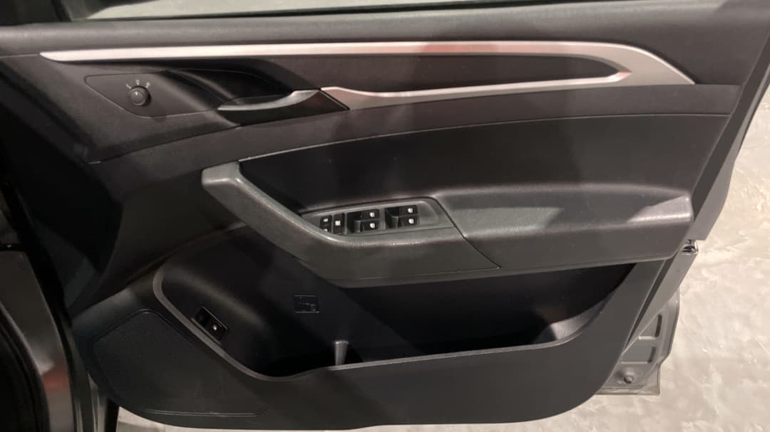 2020 LDV T60 Pro (4x4), Automatic, 82242 km, Speaker View