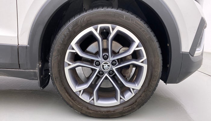 2022 Skoda KUSHAQ STYLE 1.5L TSI MT, Petrol, Manual, 21,883 km, Right Front Wheel