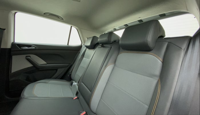 2022 Skoda KUSHAQ STYLE 1.5L TSI MT, Petrol, Manual, 21,883 km, Right Side Rear Door Cabin