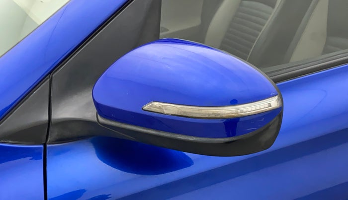 2015 Hyundai Elite i20 SPORTZ 1.2, Petrol, Manual, 92,846 km, Left rear-view mirror - Indicator light not working