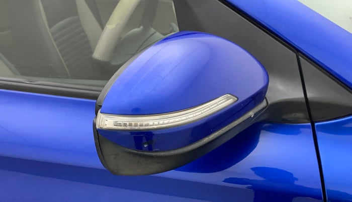 2015 Hyundai Elite i20 SPORTZ 1.2, Petrol, Manual, 92,846 km, Right rear-view mirror - Cover has minor damage
