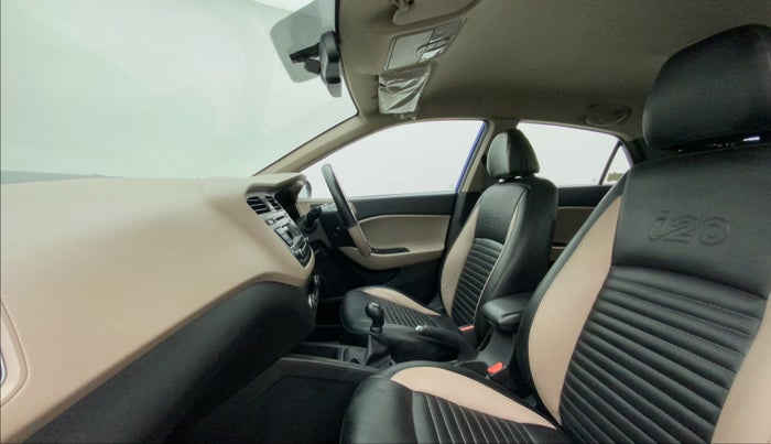 2015 Hyundai Elite i20 SPORTZ 1.2, Petrol, Manual, 92,846 km, Right Side Front Door Cabin