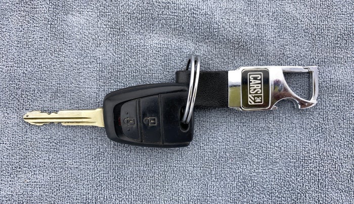 2019 Hyundai Grand i10 MAGNA 1.2 KAPPA VTVT, Petrol, Manual, 20,618 km, Key Close Up