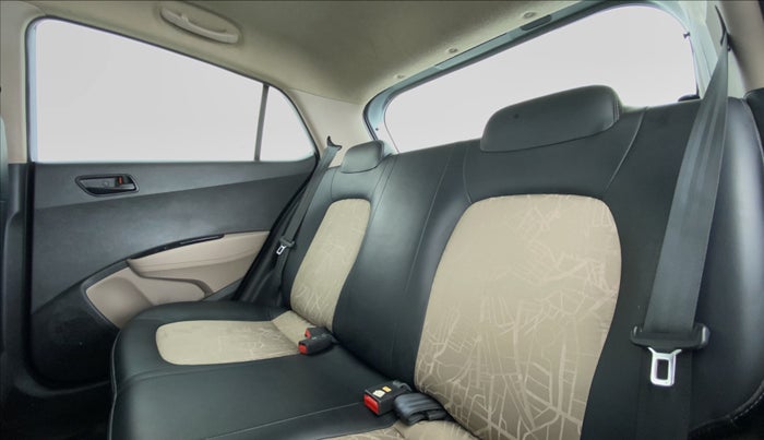 2019 Hyundai Grand i10 MAGNA 1.2 KAPPA VTVT, Petrol, Manual, 20,618 km, Right Side Rear Door Cabin