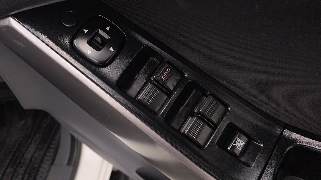 2019 Mazda BT-50 Xtr (4x4) (5yr), Automatic, 46682 km, Drivers Side Door Panel Controls