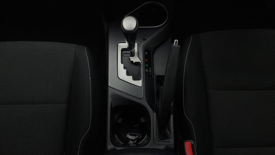 2017 Toyota RAV4 Gxl (4x4), Automatic, 92640 km, Gear Lever 