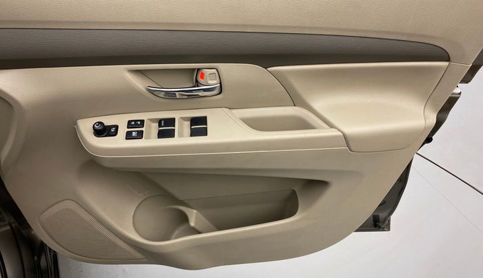 2019 Maruti Ertiga VXI AT SHVS, Petrol, Automatic, 57,805 km, Driver Side Door Panels Control