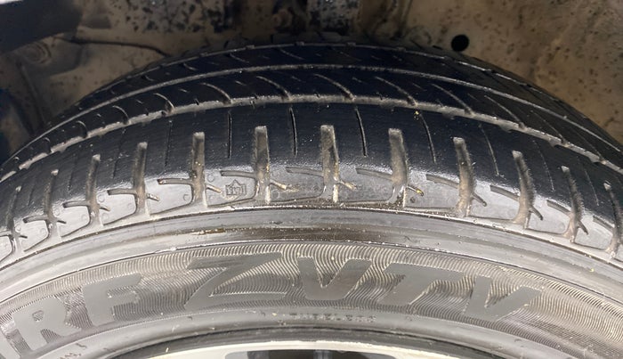 2017 Honda City V MT PETROL, Petrol, Manual, 71,079 km, Left Front Tyre Tread