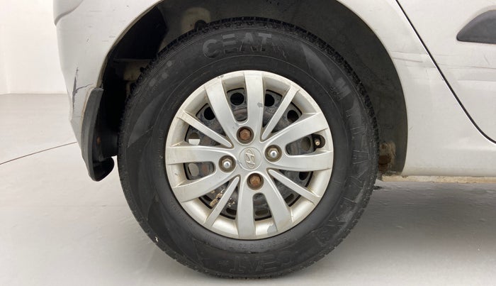 2015 Hyundai i10 SPORTZ 1.1, Petrol, Manual, 93,736 km, Right Rear Wheel