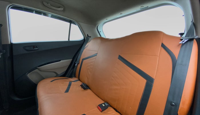 2014 Hyundai Grand i10 MAGNA 1.2 VTVT, Petrol, Manual, 83,937 km, Right Side Rear Door Cabin