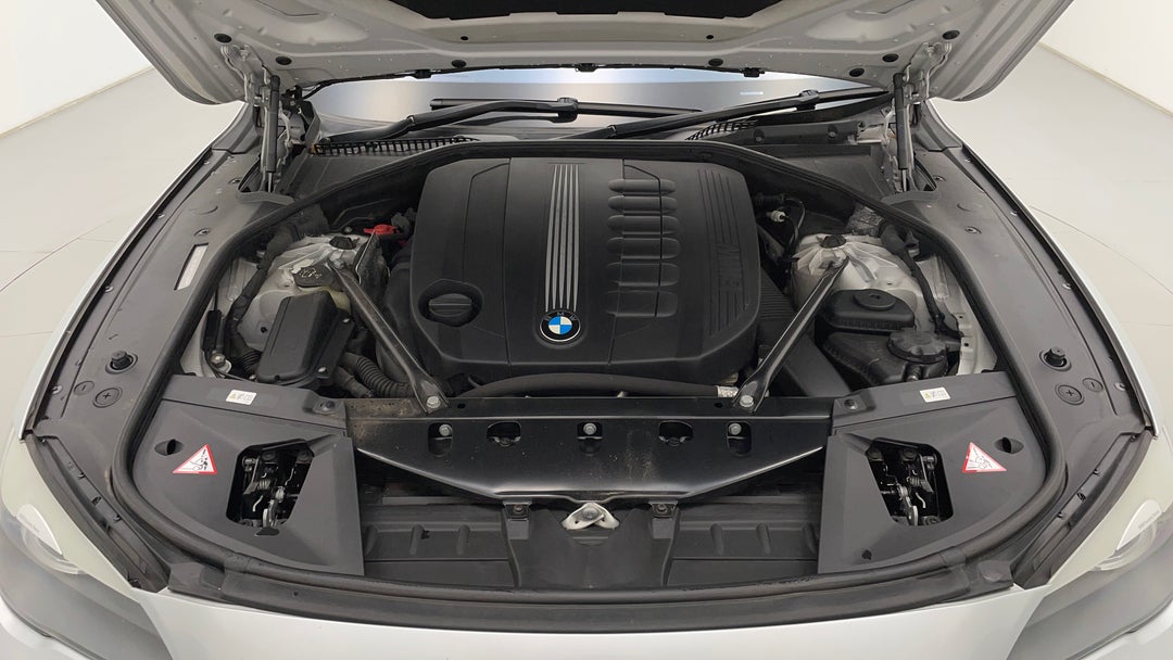 Open Bonnet (Engine)