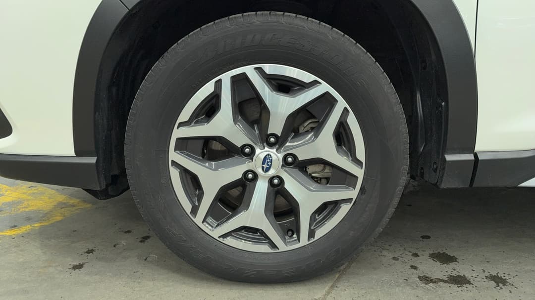 2022 Subaru Forester Hybrid L (AWD), Automatic, 36343 km, Left Front Wheel