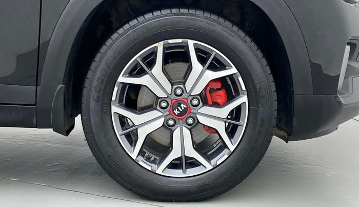 2020 KIA SELTOS GTX+ 1.4 MT, Petrol, Manual, 21,965 km, Right Front Wheel