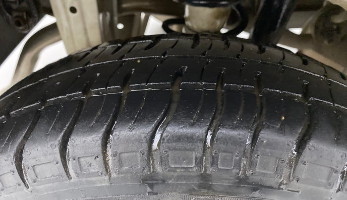 2017 Maruti Alto 800 LXI, Petrol, Manual, 33,018 km, Right Rear Tyre Tread