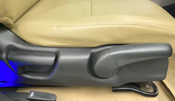 2017 Honda City 1.5L I-VTEC V MT, Petrol, Manual, 53,854 km, Driver Side Adjustment Panel
