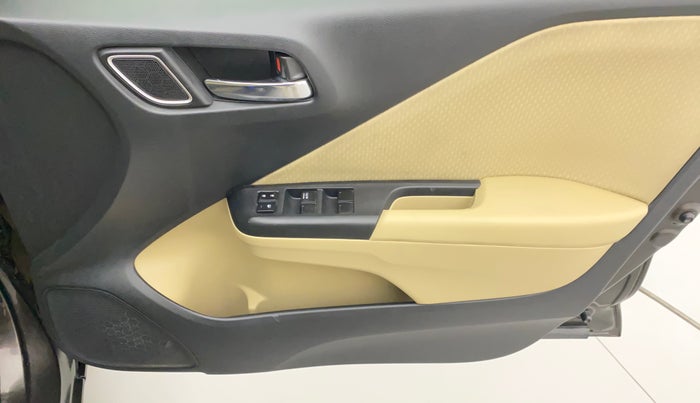 2017 Honda City 1.5L I-VTEC V MT, Petrol, Manual, 53,854 km, Driver Side Door Panels Control