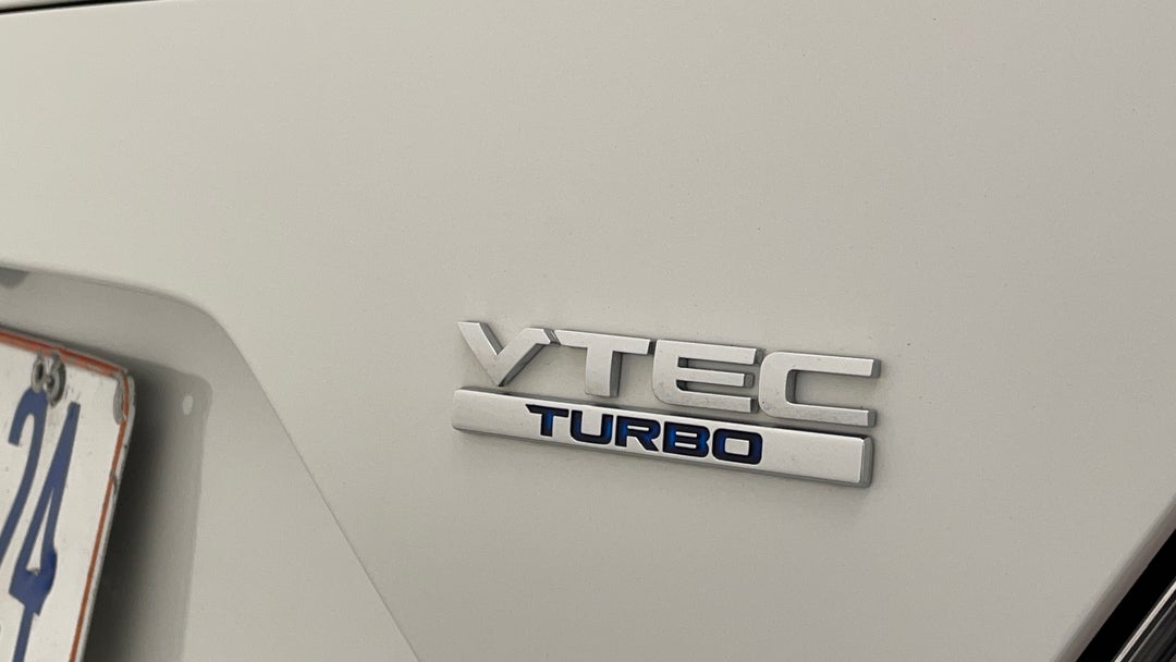 Badge (Boot Right Side)