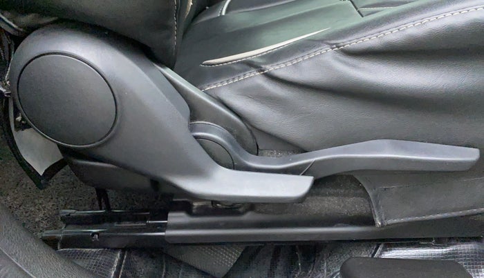2019 Toyota Glanza V CVT, Petrol, Automatic, 33,064 km, Driver Side Adjustment Panel