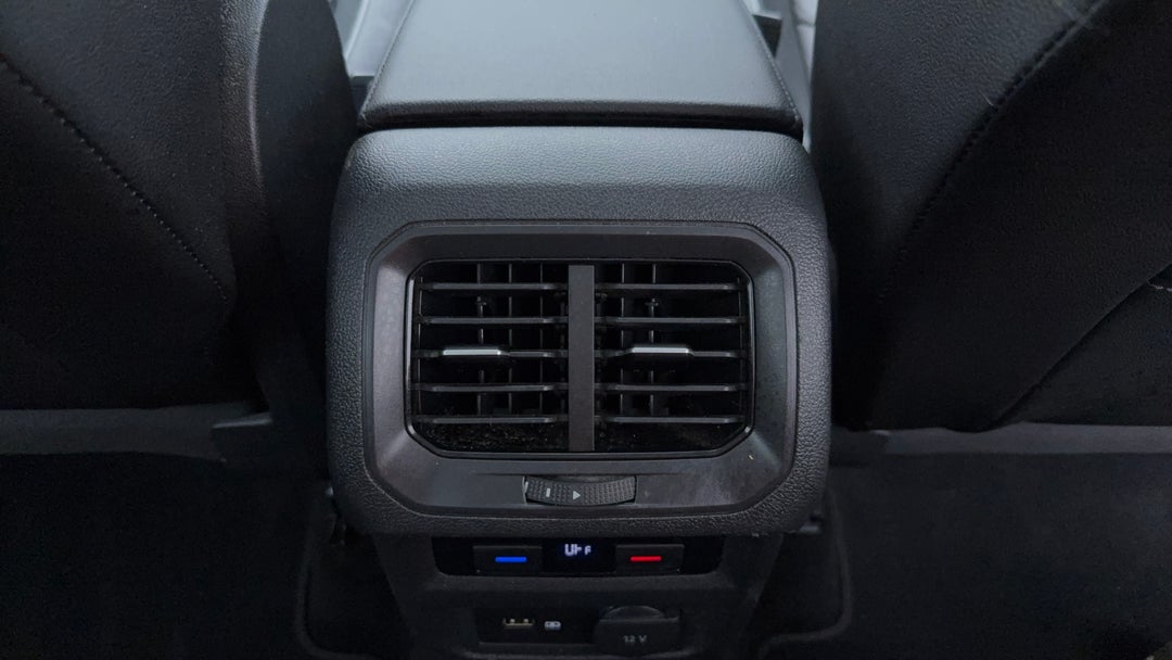 Rear A/C Vent
