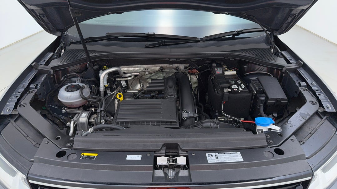 Open Bonnet (Engine)