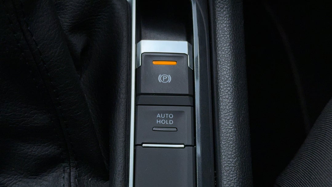 2022 Volkswagen Tiguan 110tsi Life, Automatic, 59877 km, Handbrake