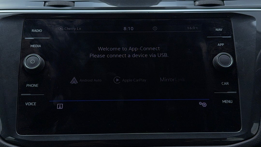 2022 Volkswagen Tiguan 110tsi Life, Automatic, 59877 km, Android/Apple Car Play