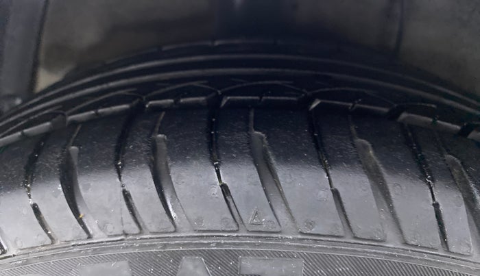 2014 Hyundai Xcent S 1.2, Petrol, Manual, 80,231 km, Right Rear Tyre Tread
