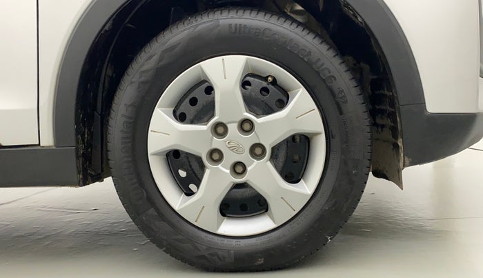 2019 Mahindra XUV300 W6 1.5 DIESEL, Diesel, Manual, 76,607 km, Right Front Wheel