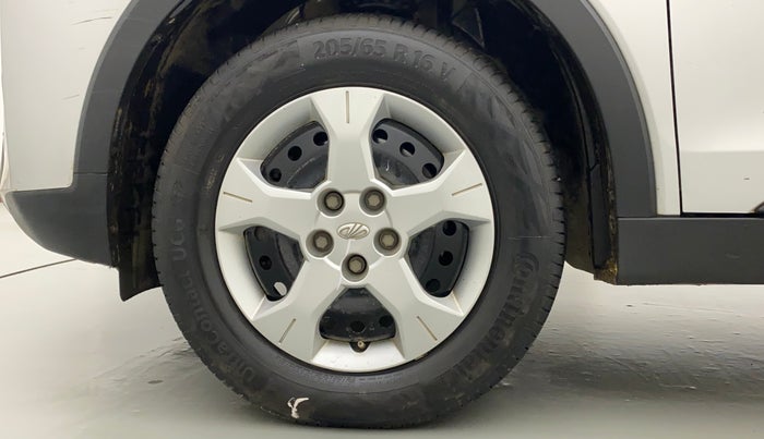 2019 Mahindra XUV300 W6 1.5 DIESEL, Diesel, Manual, 76,607 km, Left Front Wheel
