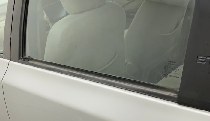 2014 Toyota Etios G, Petrol, Manual, 89,602 km, Rear left door - Weather strip has minor damage