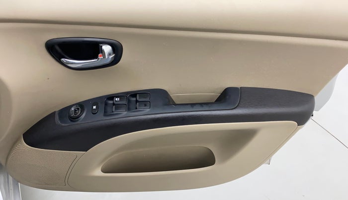 2012 Hyundai i10 SPORTZ 1.2 AT, Petrol, Automatic, 35,708 km, Driver Side Door Panels Control