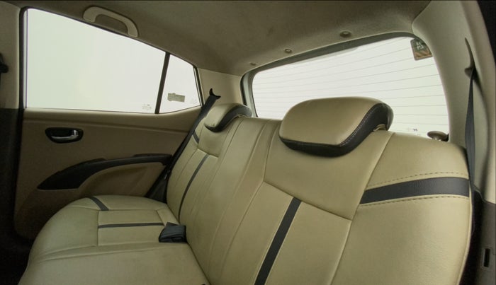 2012 Hyundai i10 SPORTZ 1.2 AT, Petrol, Automatic, 35,913 km, Right Side Rear Door Cabin