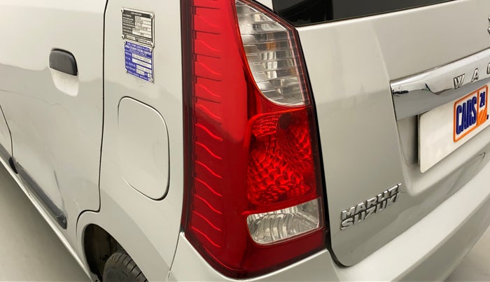 2014 Maruti Wagon R 1.0 LXI CNG, CNG, Manual, 99,235 km, Left tail light - Minor damage