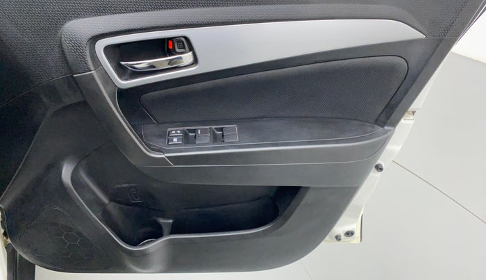 2020 Maruti Vitara Brezza ZXI+ AT SHVS, Petrol, Automatic, 41,231 km, Driver Side Door Panels Control