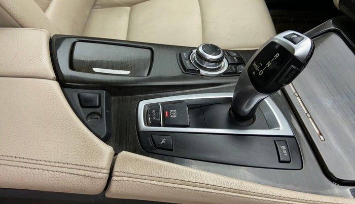 2011 BMW 5 Series 525D 3.0, Diesel, Automatic, 77,804 km, Gear Lever