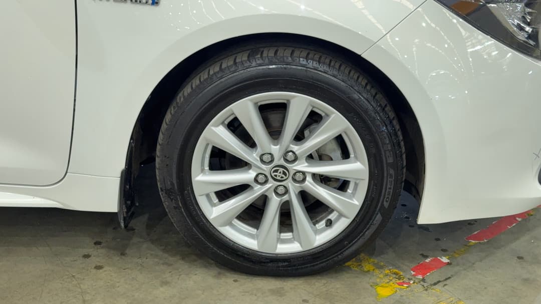 2023 Toyota Corolla Ascent Sport Hybrid, Automatic, 42056 km, Right Front Wheel