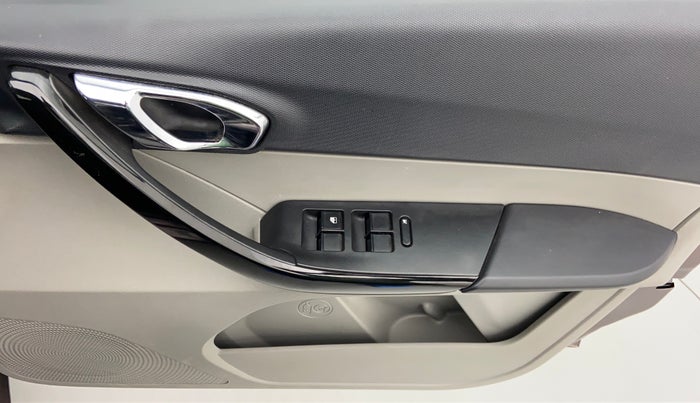 2019 Tata Tiago XZ+ 1.2 Revotron, Petrol, Manual, 4,700 km, Driver Side Door Panels Control