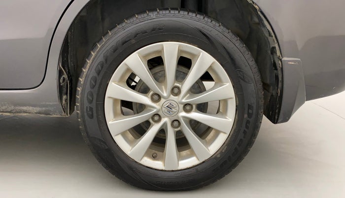 2014 Maruti Ertiga ZDI, Diesel, Manual, 95,942 km, Left Rear Wheel