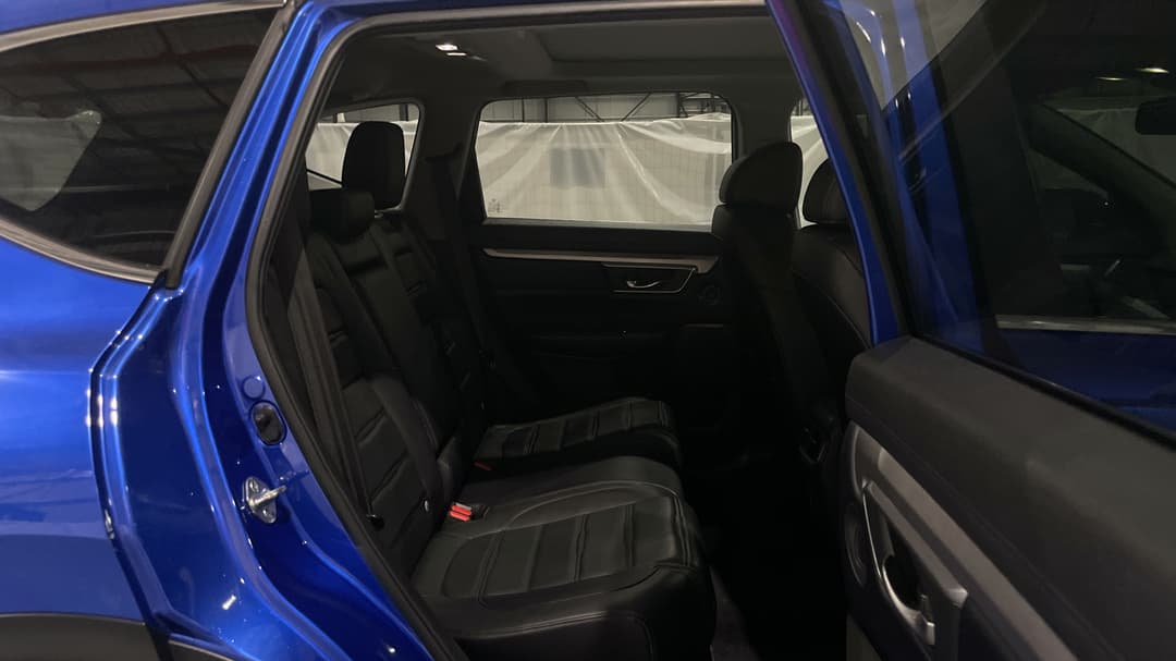 2018 Honda CR-V Vti-lx (AWD), Automatic, 108395 km, Right Side Rear Door Cabin View