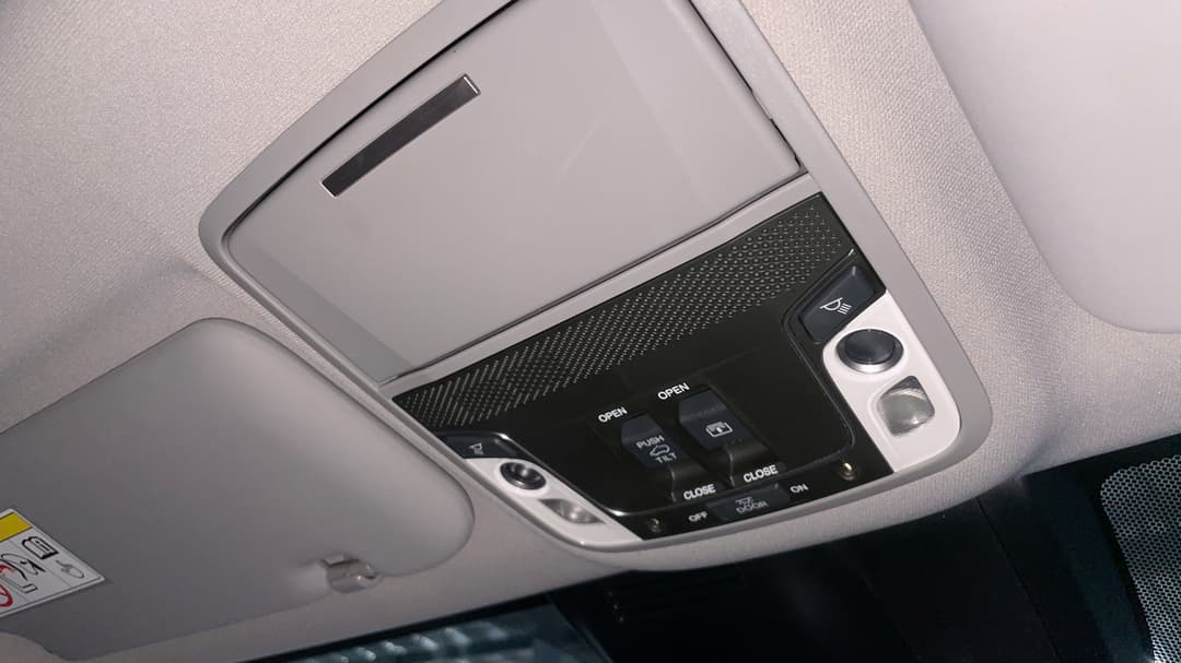 2018 Honda CR-V Vti-lx (AWD), Automatic, 108395 km, On-Roof Controls/Sunglass holder