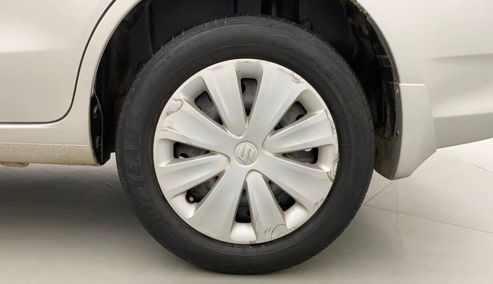 2016 Maruti Ertiga VXI, Petrol, Manual, 1,46,105 km, Left Rear Wheel