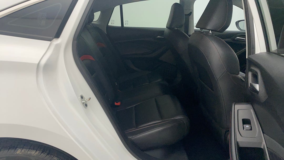 2023 MG Mg5 Vibe, Automatic, 27617 km, Right Side Rear Door Cabin View