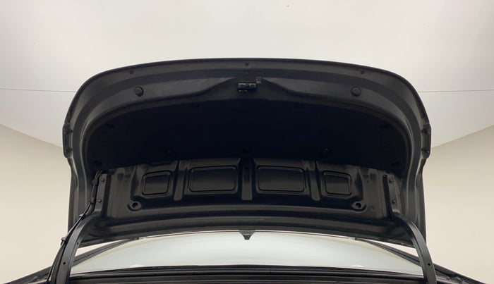2018 Hyundai Verna 1.6 VTVT SX, Petrol, Manual, 56,396 km, Boot Door Open