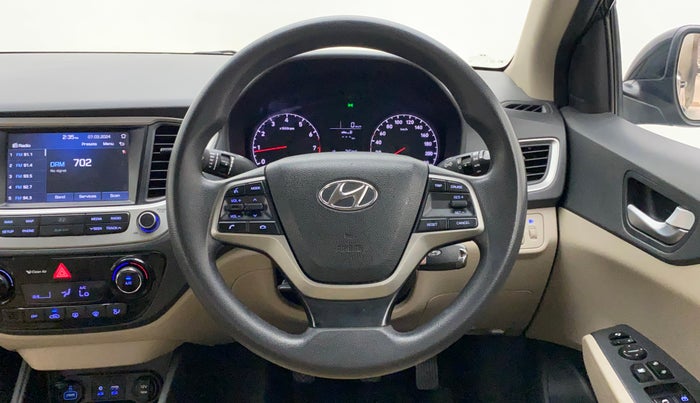 2018 Hyundai Verna 1.6 VTVT SX, Petrol, Manual, 56,396 km, Steering Wheel Close Up