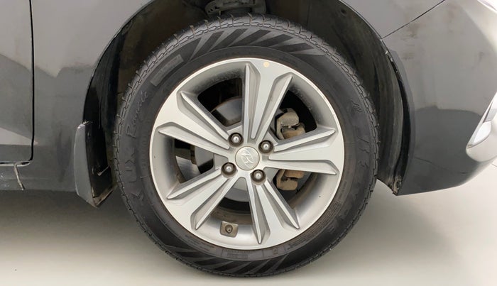 2018 Hyundai Verna 1.6 VTVT SX, Petrol, Manual, 56,396 km, Right Front Wheel