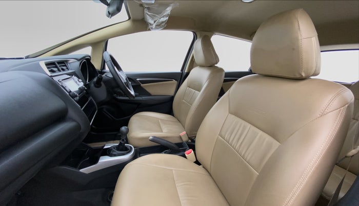 2017 Honda Jazz 1.2 V MT, Petrol, Manual, 24,448 km, Right Side Front Door Cabin View